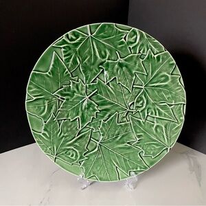 13.5" Green Maple Leaf Platter - Bordallo Pinheiro